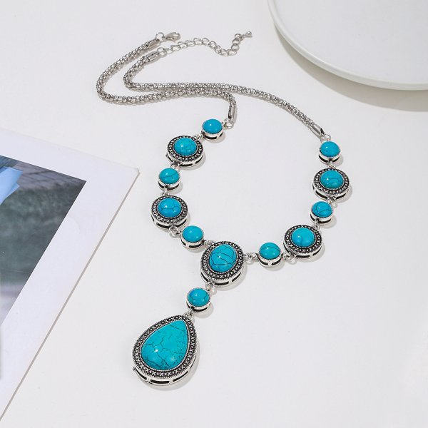 Fashion Retro Green Pine Necklace For Women