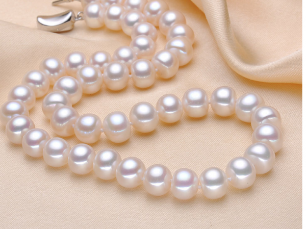 Freshwater Pearl Necklace Clavicle Chain Birthday Gift